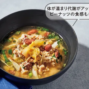 キムチと鶏ひき肉の味噌スープ