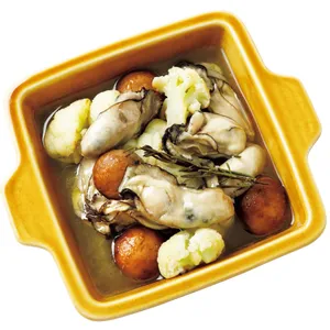 牡蠣とマッシュルーム、カリフラワーのスパイスアヒージョ