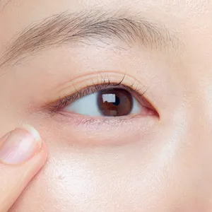 2026年春おすすめ新作リキッドハイライト　よりツヤを出したい部分に重ね塗り