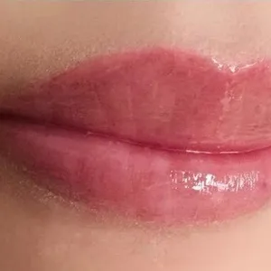 メンソレータム リップフォンデュ ベビーピンクをイエベがスウォッチ