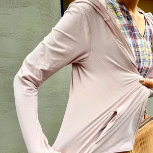 UNIQLO ユニクロ　UVカットパーカー　エアリズム