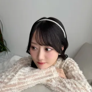 声優 小倉唯 目線外し