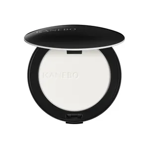 カネボウ クリスタライズドフィックスパウダー ￥7150（ケース・パフつき）／カネボウインターナショナルDiv.