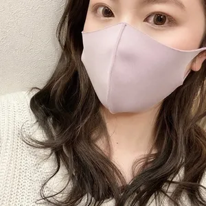 超敏感肌のマスク荒れを救った「パステルマスク」_パステルマスク ラベンダー着用写真