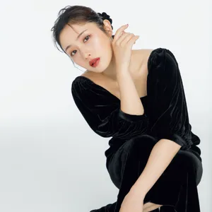 マキア 石原さとみさんインタビュー その人の持つ人間力が外見にも表れる気がする