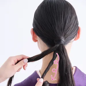 【卒業式袴ヘアアレンジ・セミロング➀】愛らしさと大人っぽさを叶える華やかツイストポニー　STEP２