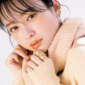 中野明海　イエロー　ワントーンメイク　メイク