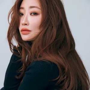 神崎 恵さんが今ハマる「大人の“ちょい韓流”メイク」PhotoGallery_1_14