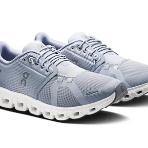 マキア　山本舞香　ヘルシー美活　美活　スニーカー　靴　ウォーキング　散歩　On