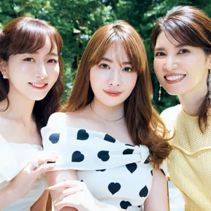 小嶋陽菜×石井美保×友利 新「美容こそ、前に進む原動力です」GALLERY_1_10