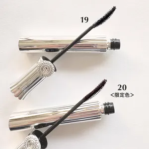 ジルスチュアート　ブルーミングラッシュ　ニュアンスカーラー