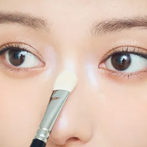山本舞香さん　夏テラコッタメイク　HOW TO MAKE-UP③