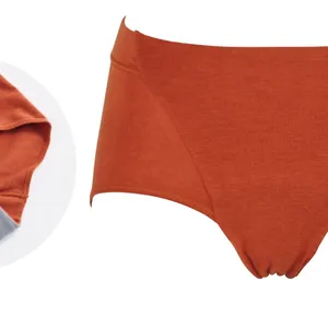 分離型吸水サニタリーショーツ スタンダード ¥3080、吸水パッド ¥1320／ayame（タカギ）