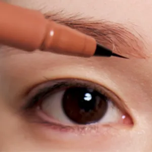 櫻坂46・守屋麗奈、MAQUIAで魅せた愛されメイク PhotoGallery_1_7