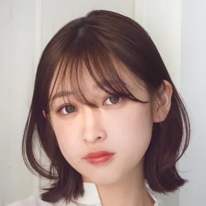 ボブ　ヘア　髪型　ヘアスタイル　大人　前髪あり