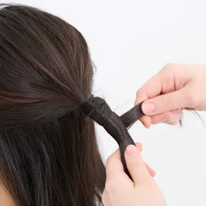 【セミロング③カジュアルスーツ】ゴム隠しの毛束がワンポイントに！ ナチュラルハーフアップ　STEP６