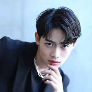 チャ・ウヌ（ASTRO）風　髪型　ヘアスタイル　コンマヘア　正面