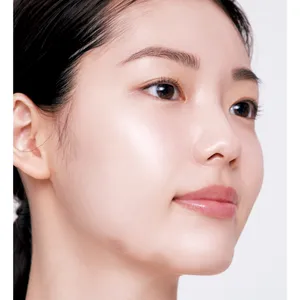 眉頭とあごに点置きで まろやかに引き締める