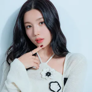 声優内田真礼ポーチ