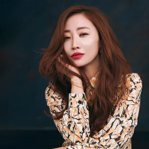 神崎 恵さんが今ハマる「大人の“ちょい韓流”メイク」PhotoGallery_1_1