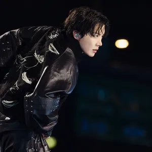 BTS 『BTS THE COMEBACK LIVE | ARIRANG』 ライブレポ Netflix フォトギャラリー j-hope