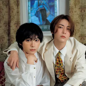 『MAQUIA 2月号』亀梨和也さん＆大西流星さん中面カット