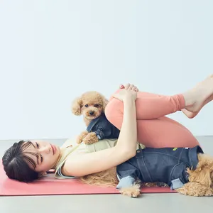 ドッグヨガ　ガス抜きのポーズ①