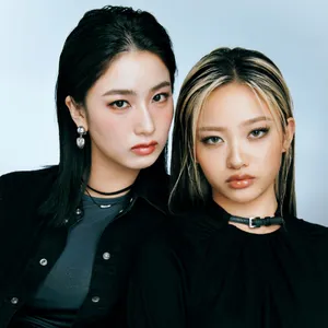 【HANAの秋メイク】MOMOKA＆YURIの今ハマってるメイク＆愛用コスメは？