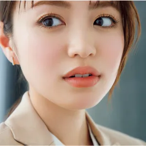 クライアントと初顔合わせの日は、オレンジリップできちんと感を演出。おすすめカラーをチェック