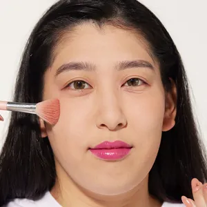 ゆめっち すっぴん セルフメイク チーク ローズ