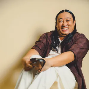 マキア　ロバート　秋山竜次　クリエイターズ・ファイル　インタビュー　全身