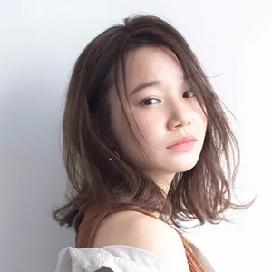 30代・40代 色っぽ美人なAラインロブ