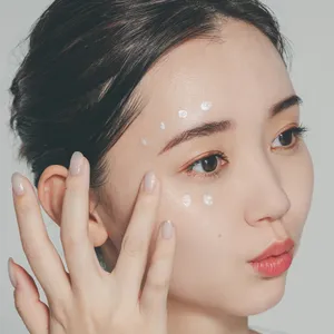 野江澤愛里　ディオールスキン フォーエヴァー　グロウ マキシマイザー　リキッドハイライト 