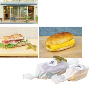 （右上＆右下）すしやの玉子サンド ￥550、（左上）生ハムと大葉、ゆずとバターの香り ￥800