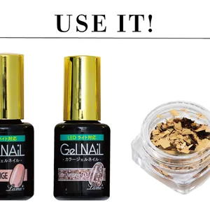 トレンドのガラスフレンチ風ネイルの使用色