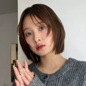 ボブ　ヘア　髪型　ヘアスタイル　大人　前髪なし