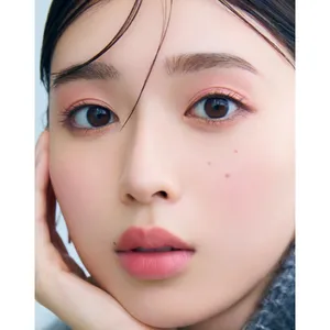 白石聖　秋メイク　2025 ピンクメイク　ワントーンメイク