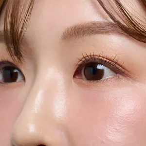 クリスマスコフレ 2025　スック　シグニチャー カラー アイズ 150 光飾　塗ってみた