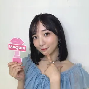 声優豊田萌絵さん　マキアオフショット　マキアマイク②