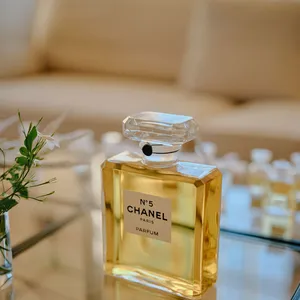 シャネル Ｎ°５　グラース　香水　ジャスミンの香り