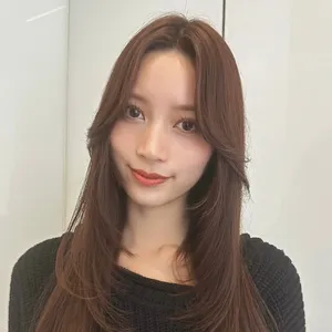 ロング　ヘア　髪型　ヘアスタイル　前髪なし　ヘアカラー　大人