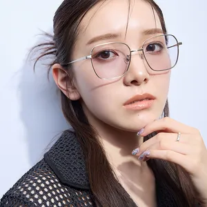 マキア　サングラス　おすすめ　選び方　Zoff　Y2K ウェリントン型