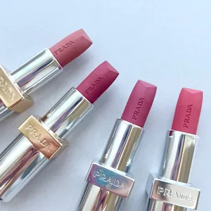 プラダ ビューティ モノクローム ピンク シリーズ