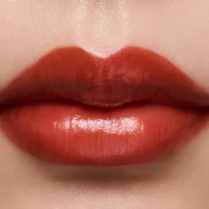 イエベ秋　シャネル　リップ ル ルージュ デュオ ウルトラ トゥニュ　196　レッド ブラウン　赤み スウォッチ