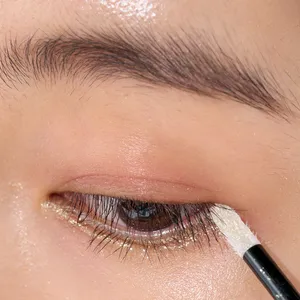 【奥二重メイク】トレンドアイシャドウを使ったメイクのやり方 GALLERY_1_7