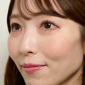 クリスマスコフレ 2025　エレガンス　アルモニーアイズ 106　クラルテ ルージュ ビジュー 102　カランドゥ フェイス BE402　グラヴィティレス マスカラ BR22　塗ってみた