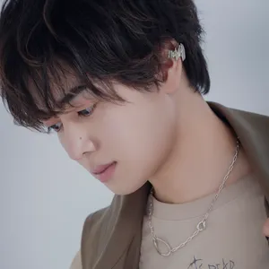 前田大輔 timelesz project タイプロ TAG SEARCH　横顔　バストアップ