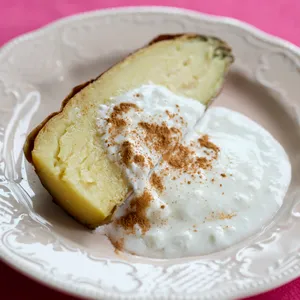 ヨーグルトを焼きいもにかける簡単レシピ　ダイエットレシピ