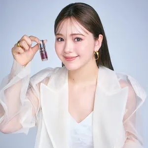 藤田ニコルさんの秋色メイク（写真）_1_15