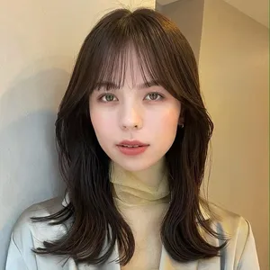 セミロング　ヘア　髪型　ヘアスタイル　大人　前髪あり